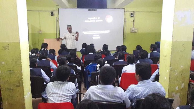 പ്രമാണം:40001 210.resized.jpg