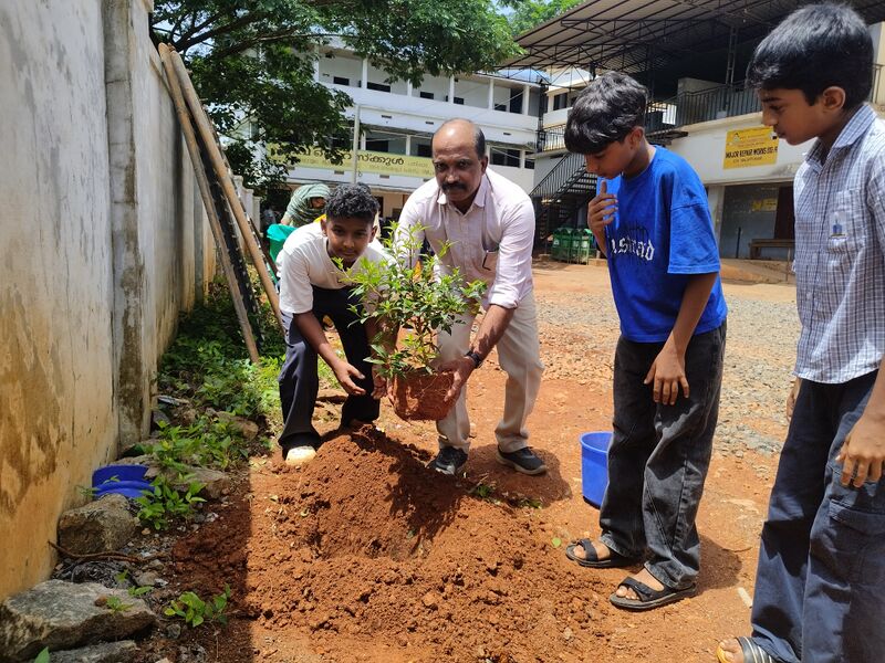 പ്രമാണം:48134 EnvironmentDay1.jpg