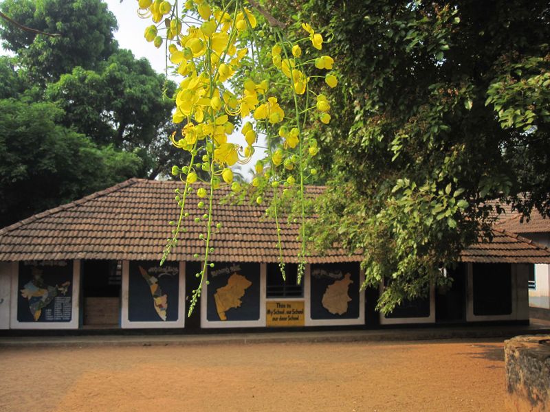 പ്രമാണം:48230-building02.jpg