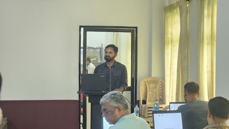 പ്രമാണം:Drcmlp training 8 9.jpg