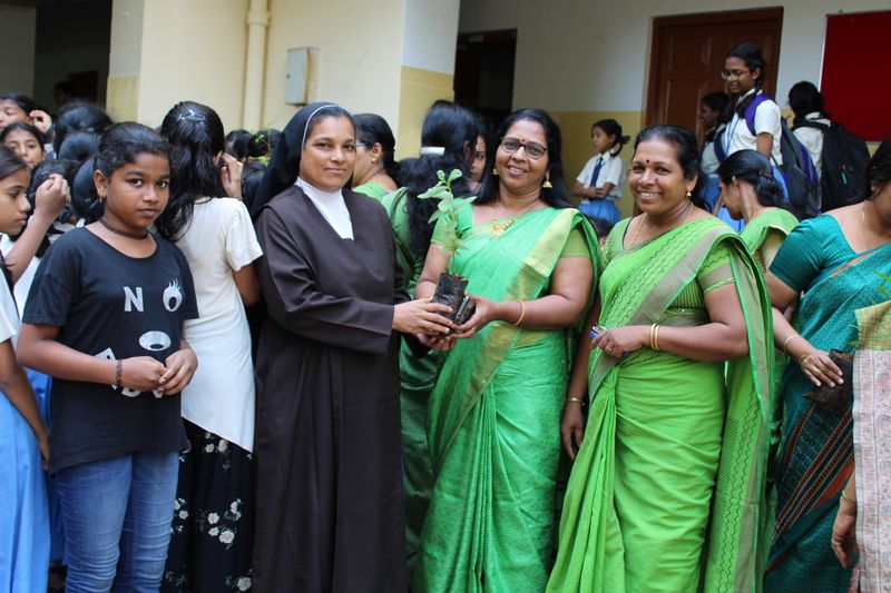 പ്രമാണം:IMG 2083.JPG