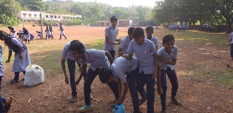പ്രമാണം:പ്ലാസ്റ്റിക് വിമുക്ത ക്യാംപസ്.jpg