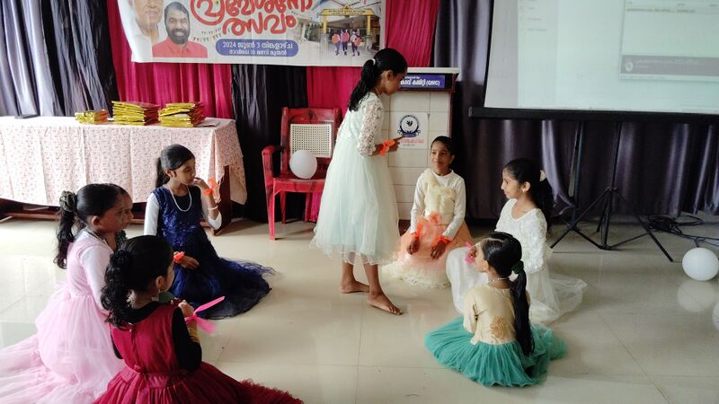 പ്രമാണം:13634-0PENING 5.jpg