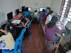 18308 hitech computerlab.jpeg