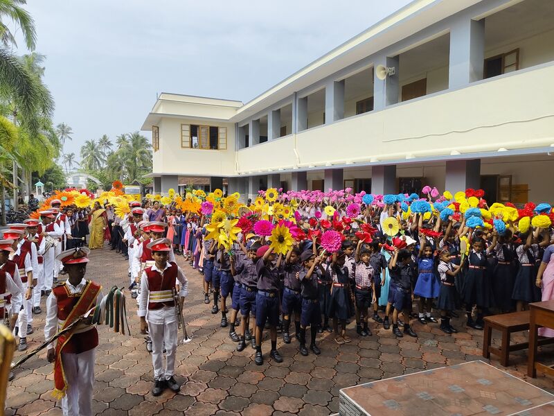 പ്രമാണം:26342 chil3.jpg