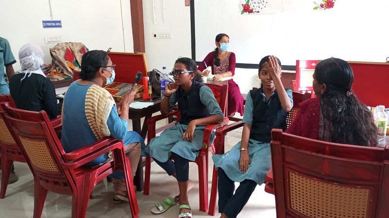 പ്രമാണം:35013 eye camp 1.jpg