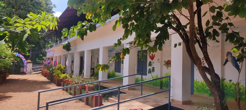 പ്രമാണം:41515 MAIN BUILDING.jpg