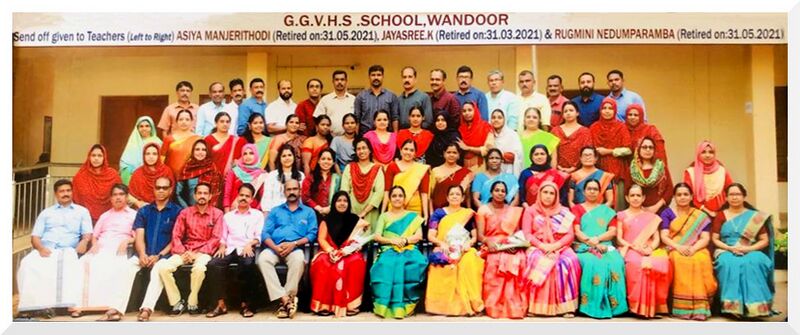 പ്രമാണം:48049-school-group-photo.jpg