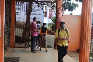 BS21 IDK 30053 4.jpg