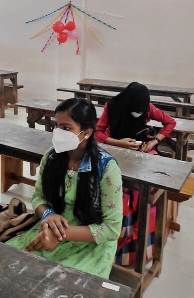 പ്രമാണം:BS21 TVM 44070 4.jpg