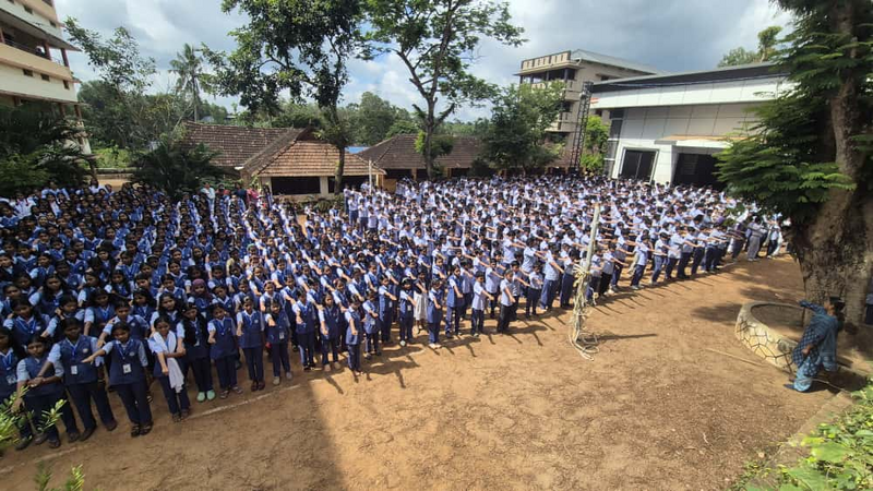 പ്രമാണം:Free Software Day at School.png