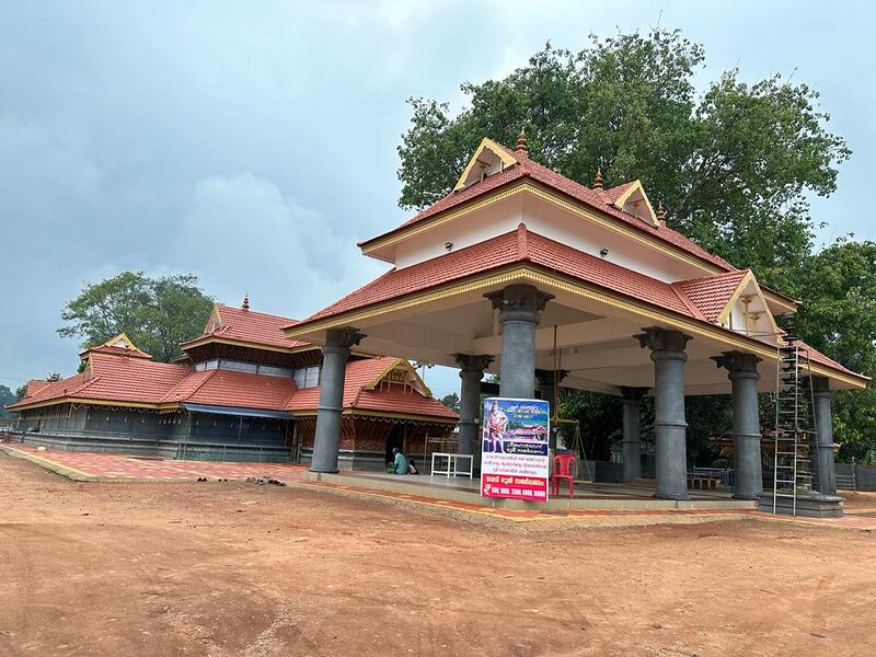 പ്രമാണം:P1606705 Temple.jpeg