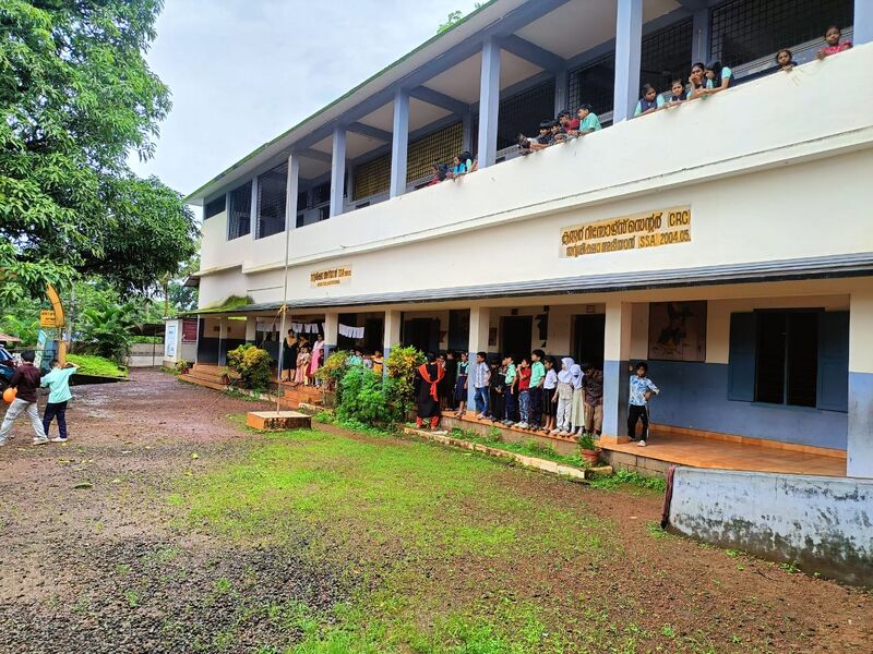 പ്രമാണം:13447 ente gramam..jpg