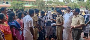 15051 lahari9lahari.jpg