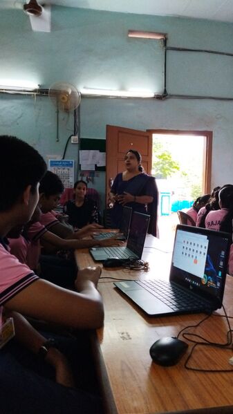 പ്രമാണം:23001 lkcamp 1.jpg