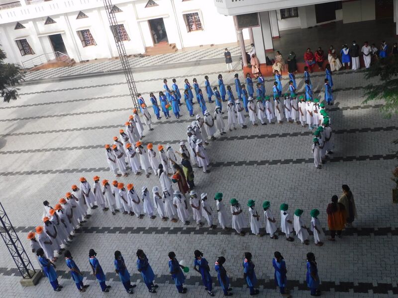 പ്രമാണം:24049-independence day1.jpg