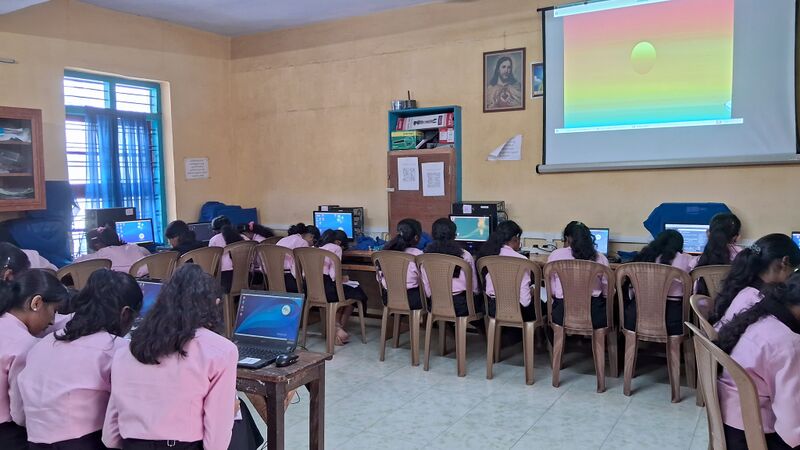 പ്രമാണം:29040-LK Routine Class-9.jpg