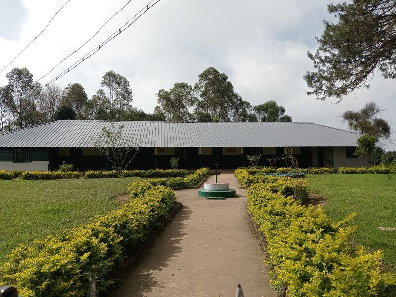 പ്രമാണം:30327 my school.jpg