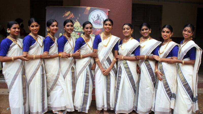 പ്രമാണം:31038 kalolsavam.jpg