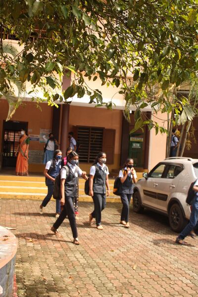 പ്രമാണം:33056 s2022 3.Jpg