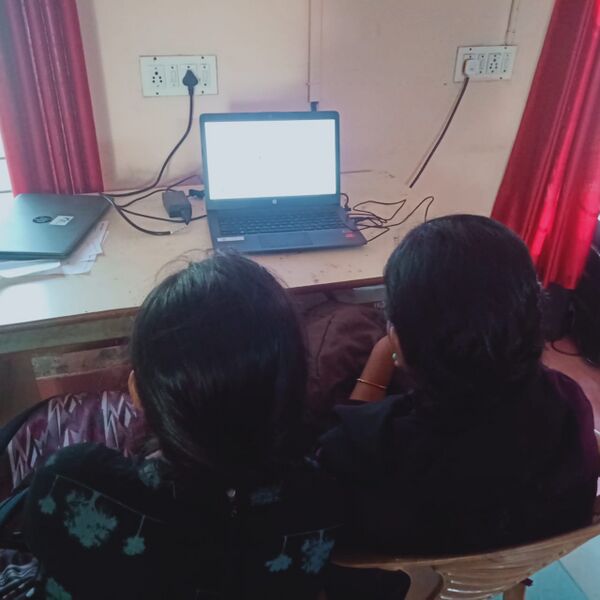 പ്രമാണം:43003 hphotos.jpg