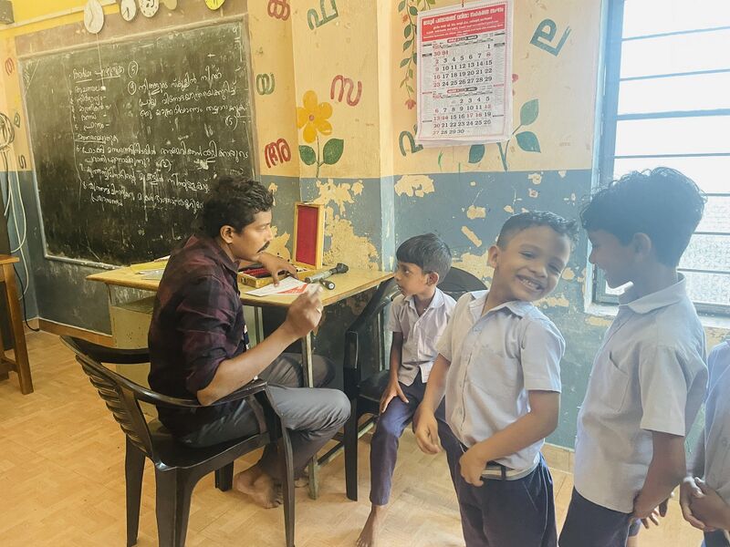 പ്രമാണം:47206 eye3.jpg