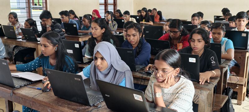 പ്രമാണം:DRC TVM LK subjilla trng25.jpg