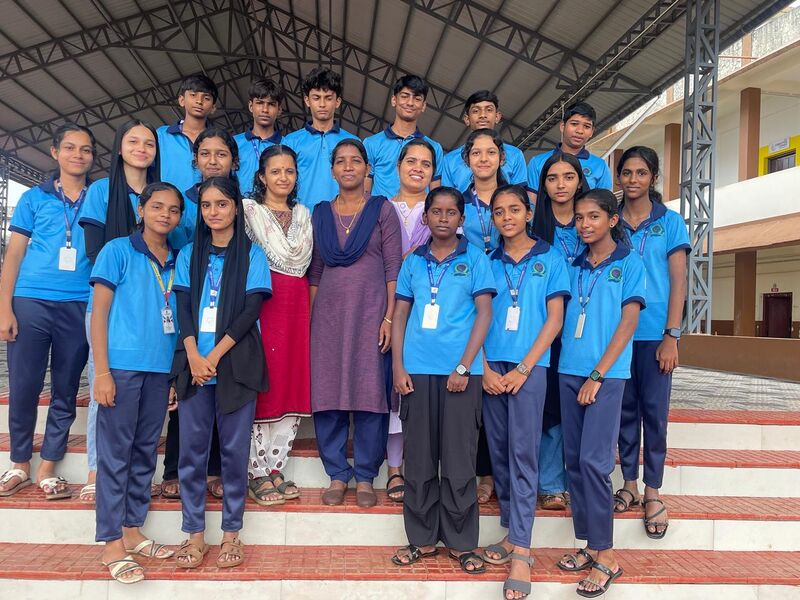 പ്രമാണം:Little kites 2023-26.jpeg