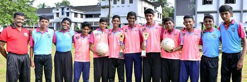 പ്രമാണം:11 2018.jpg