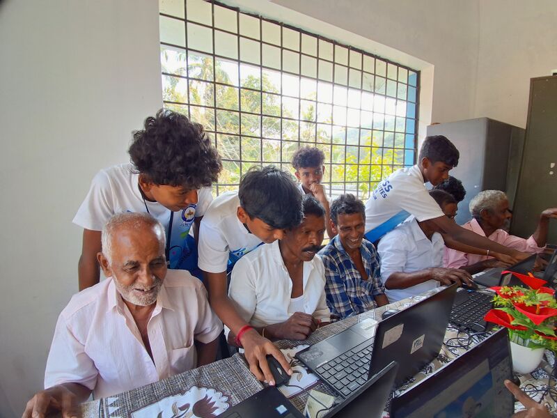 പ്രമാണം:12049 kzd ITCLASS2.jpg