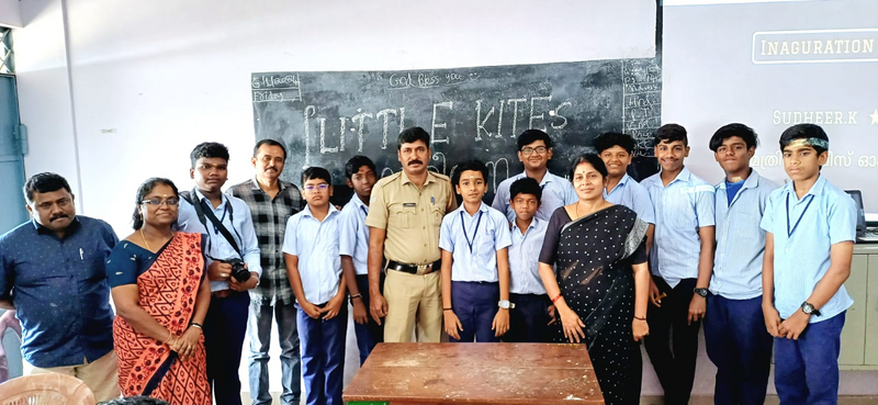 പ്രമാണം:21060-LK-SHORT FILM 1.png