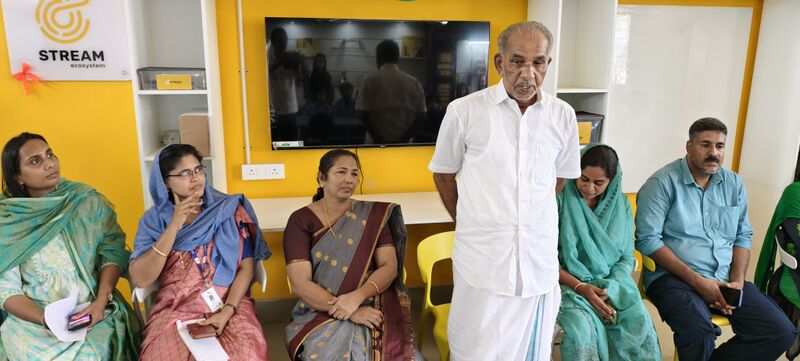 പ്രമാണം:28034 stream2.jpg