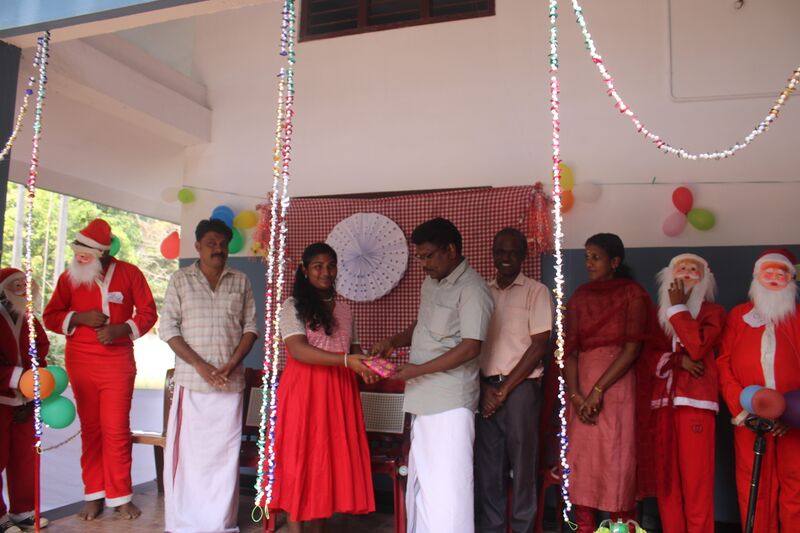 പ്രമാണം:34046 xmas4.JPG