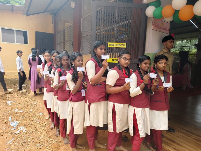 പ്രമാണം:39048 School Parliament election 1.jpeg