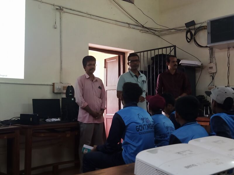 പ്രമാണം:40023 lk camp photo 1.jpg