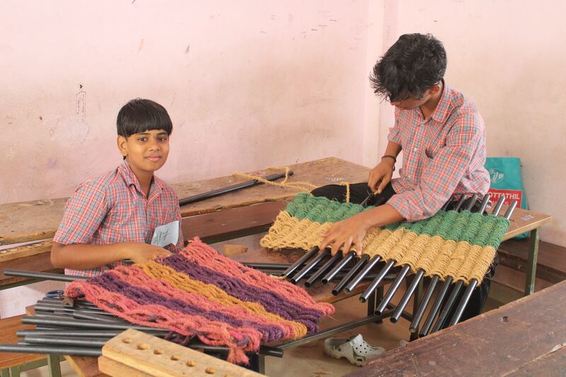 പ്രമാണം:41075 Sasthrolsavam3.jpeg