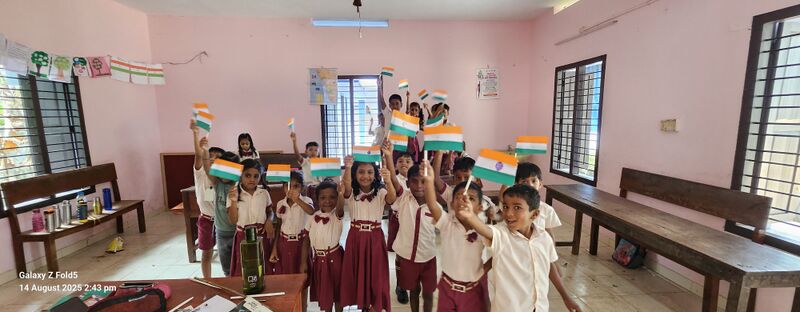 പ്രമാണം:42331-flagmaking jpg.jpeg