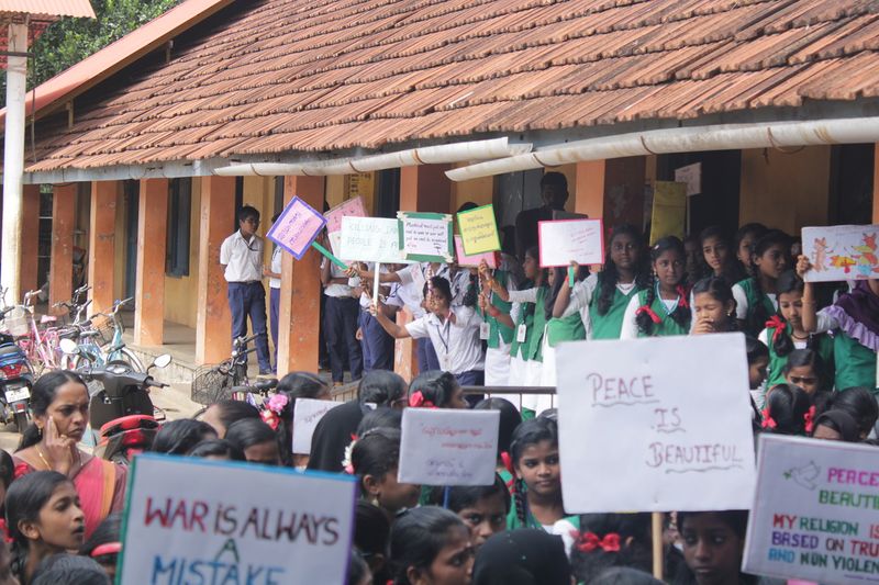 പ്രമാണം:44050 8 6.JPG