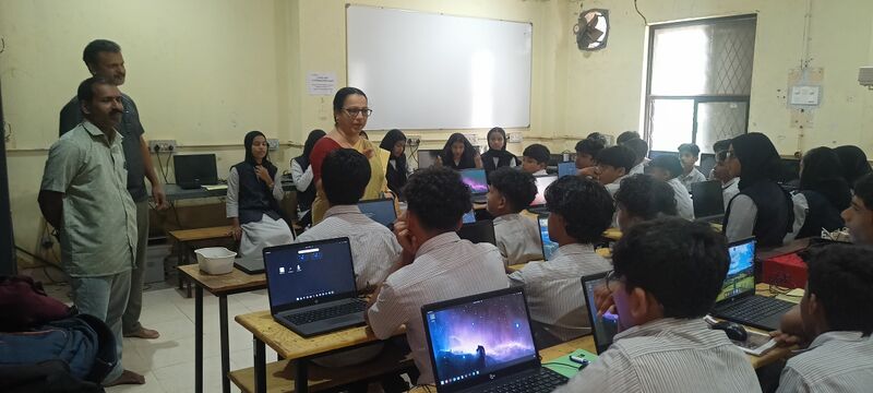 പ്രമാണം:48047 Lk Camp 2.jpg