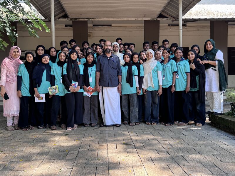 പ്രമാണം:48090gphoto.JPG