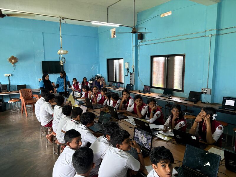 പ്രമാണം:Freedom fest seminar 2.jpg