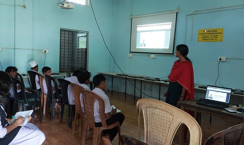 പ്രമാണം:IT QUIZ @AMHS.jpeg