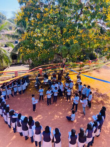 പ്രമാണം:11469 ENGLISH CLASS.jpeg