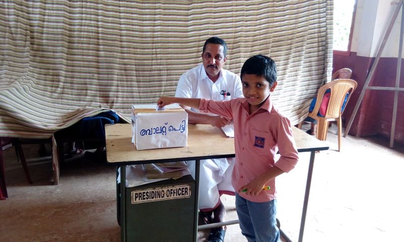 പ്രമാണം:13648.school election1.jpg