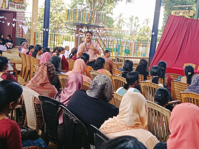 പ്രമാണം:15058 Awareness class.jpeg