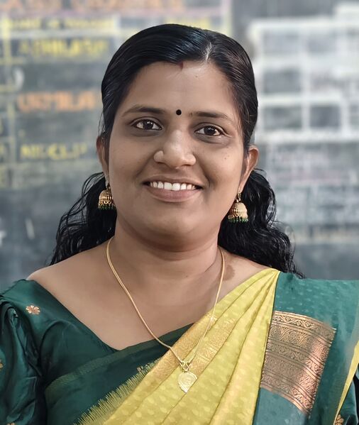 പ്രമാണം:18103 radhika.jpg