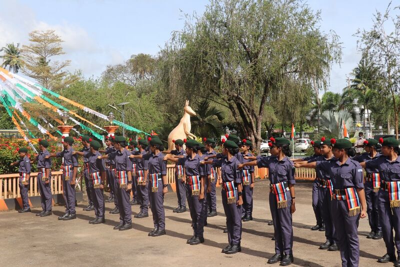 പ്രമാണം:23007 ind7.jpg