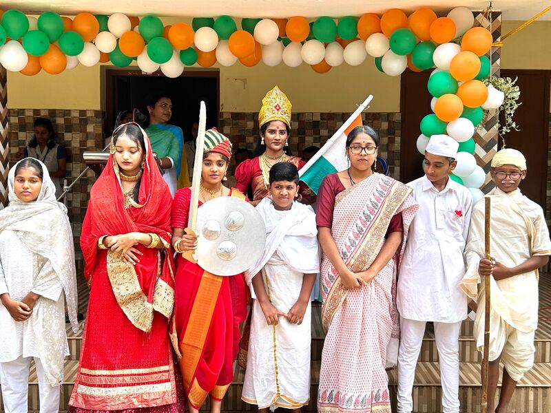 പ്രമാണം:35052 independenceday celebrations 1 (6).jpg