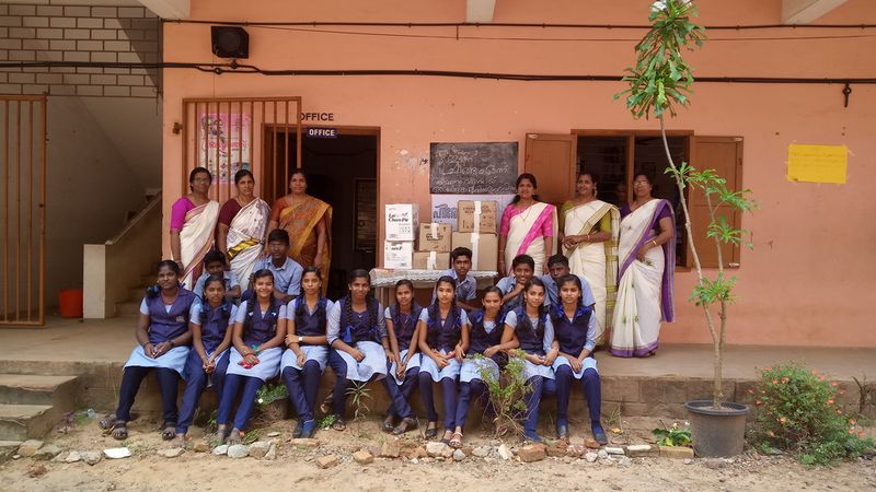 പ്രമാണം:42022 relief LK.jpg