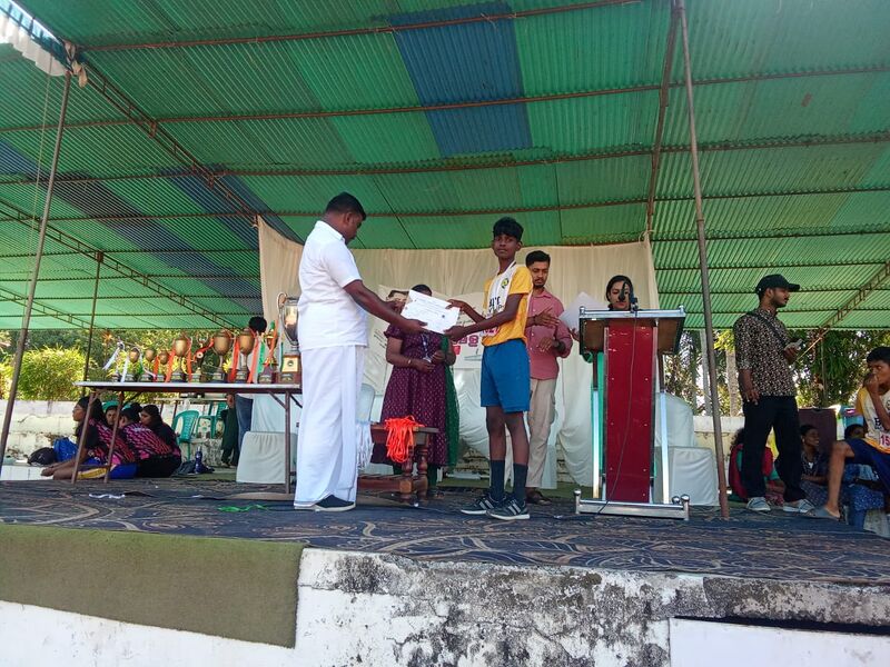 പ്രമാണം:43240 sports25.2.jpg